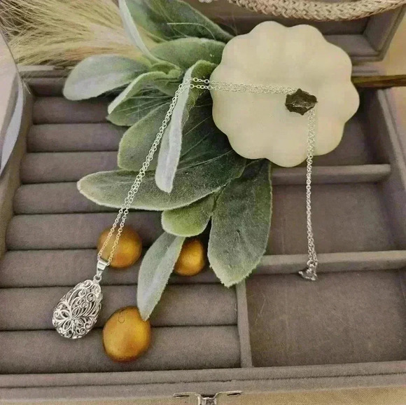 Stunning, 925 starlings, silver, fine hollow drop pendant necklace 16'' chain - Picture 2 of 5